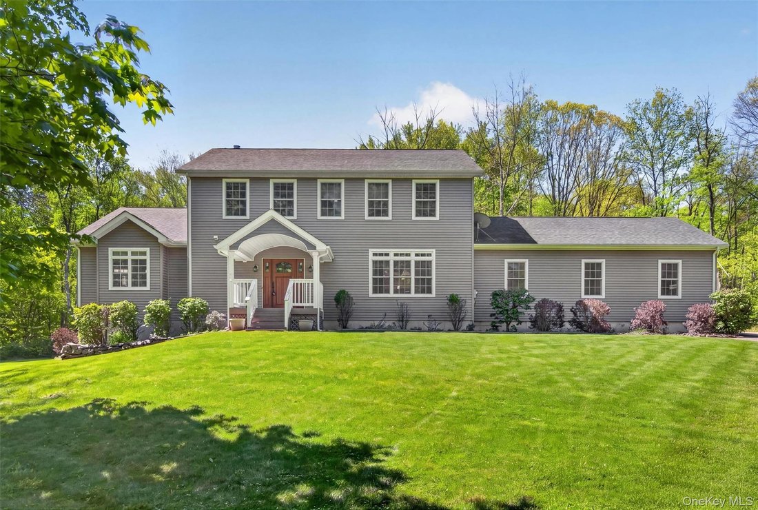 House in Middletown, New York, United States 1 - 17927382