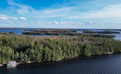 Land in Bracebridge, Ontario, Kanada 1