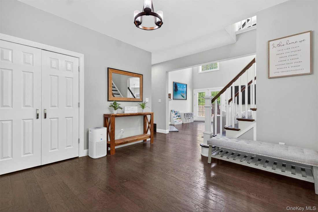 House in Middletown, New York, United States 2 - 17927382