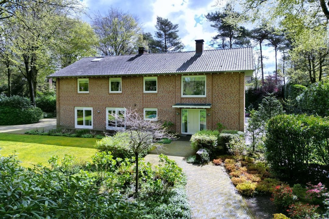 Villa in Bilthoven, Utrecht, Netherlands 2 - 15647083