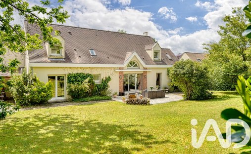 House in Forges-les-Bains, Ile-de-France, France 1