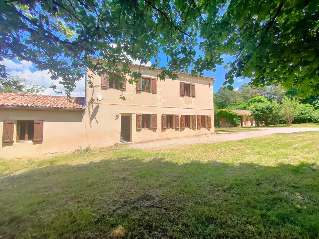 Villa in Yvrac, Nouvelle-Aquitaine, France 2 - 17926906