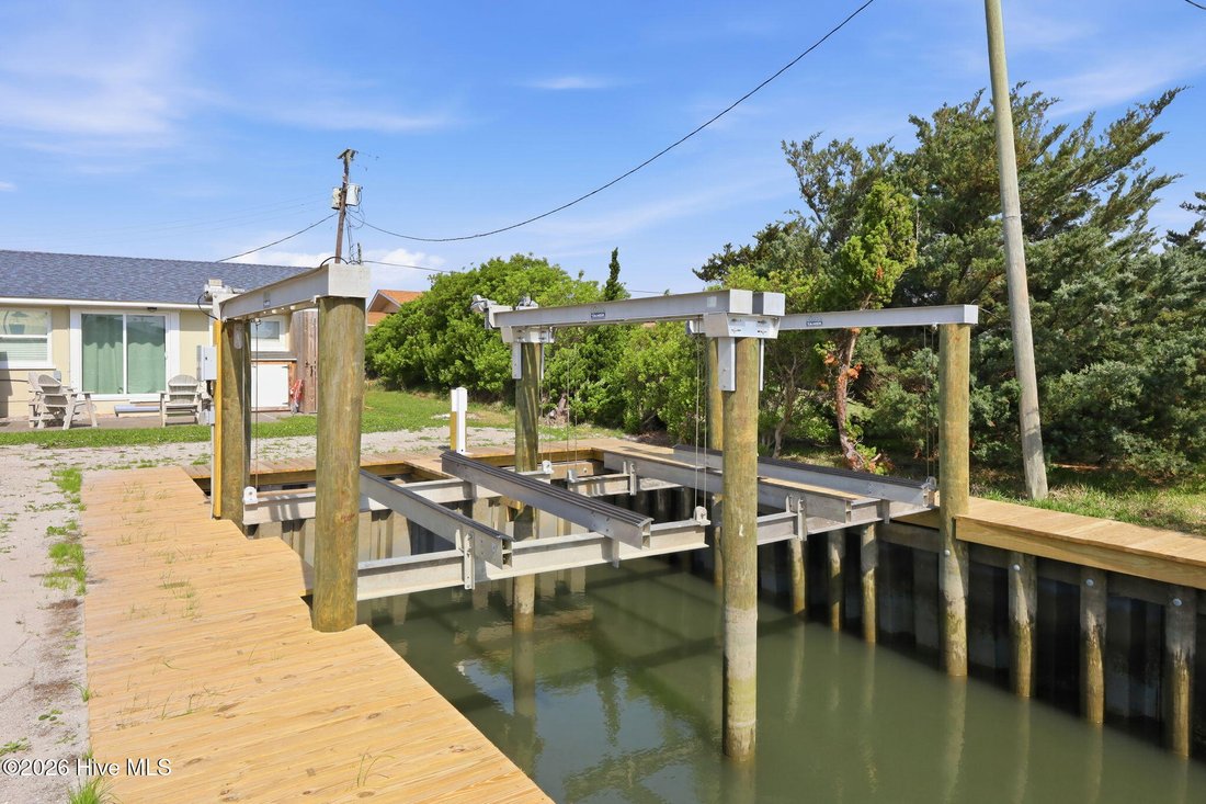 House in Atlantic Beach, North Carolina, United States 5 - 17927362