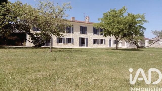 House in Saint-Christoly-Médoc, Nouvelle-Aquitaine, France 2 - 17929643