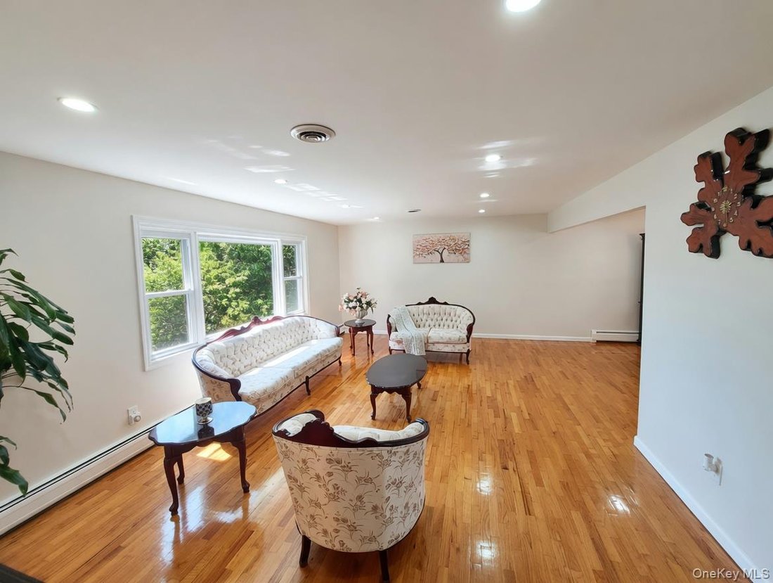 House in Valley Cottage, New York, United States 3 - 17927453