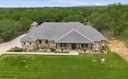 House in Weatherford, Texas, United States 1