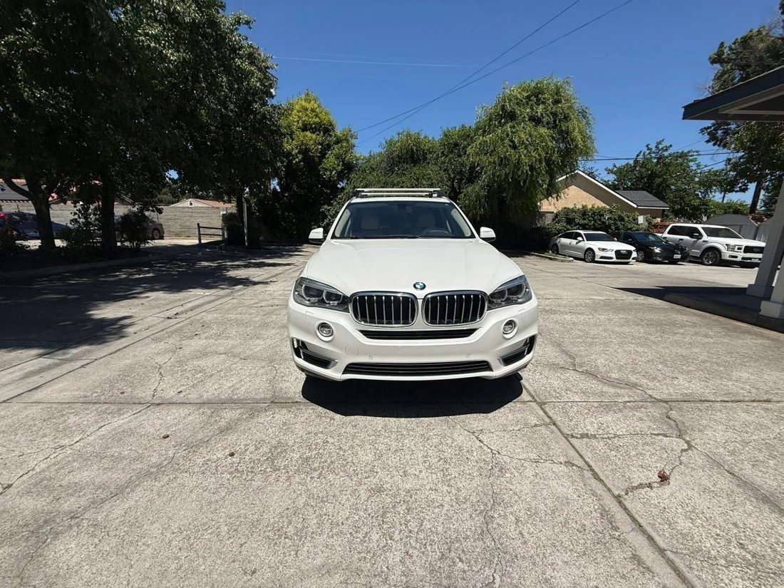 Suv in Tracy, CA, United States 1 - 17821575