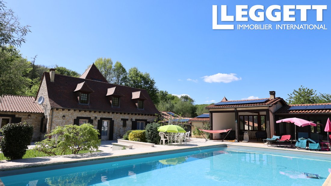 House in Monplaisant, Nouvelle-Aquitaine, France 2 - 16558322