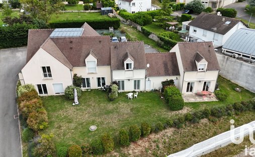 Guitrancourt, Ile-de-France, France 1
