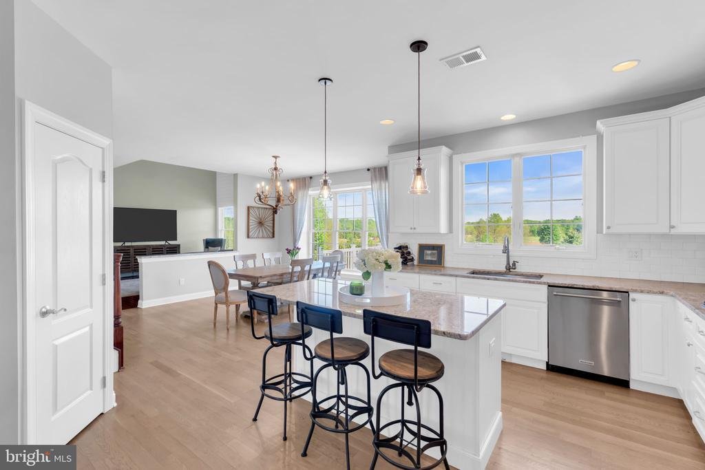 House in Upper Freehold, New Jersey, United States 5 - 17927383