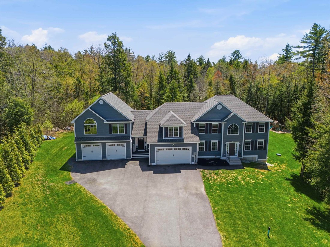 House in Londonderry, New Hampshire, United States 2 - 17927280
