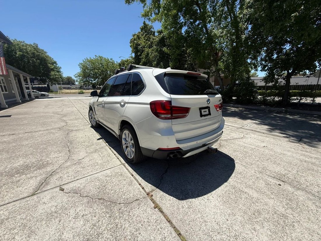 Suv in Tracy, CA, United States 5 - 17821575