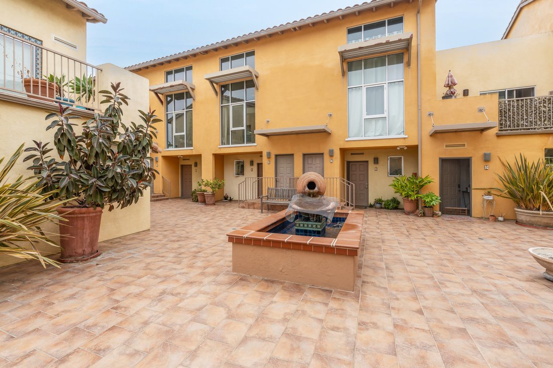 Condo in Ventura, California, United States 1 - 17927439