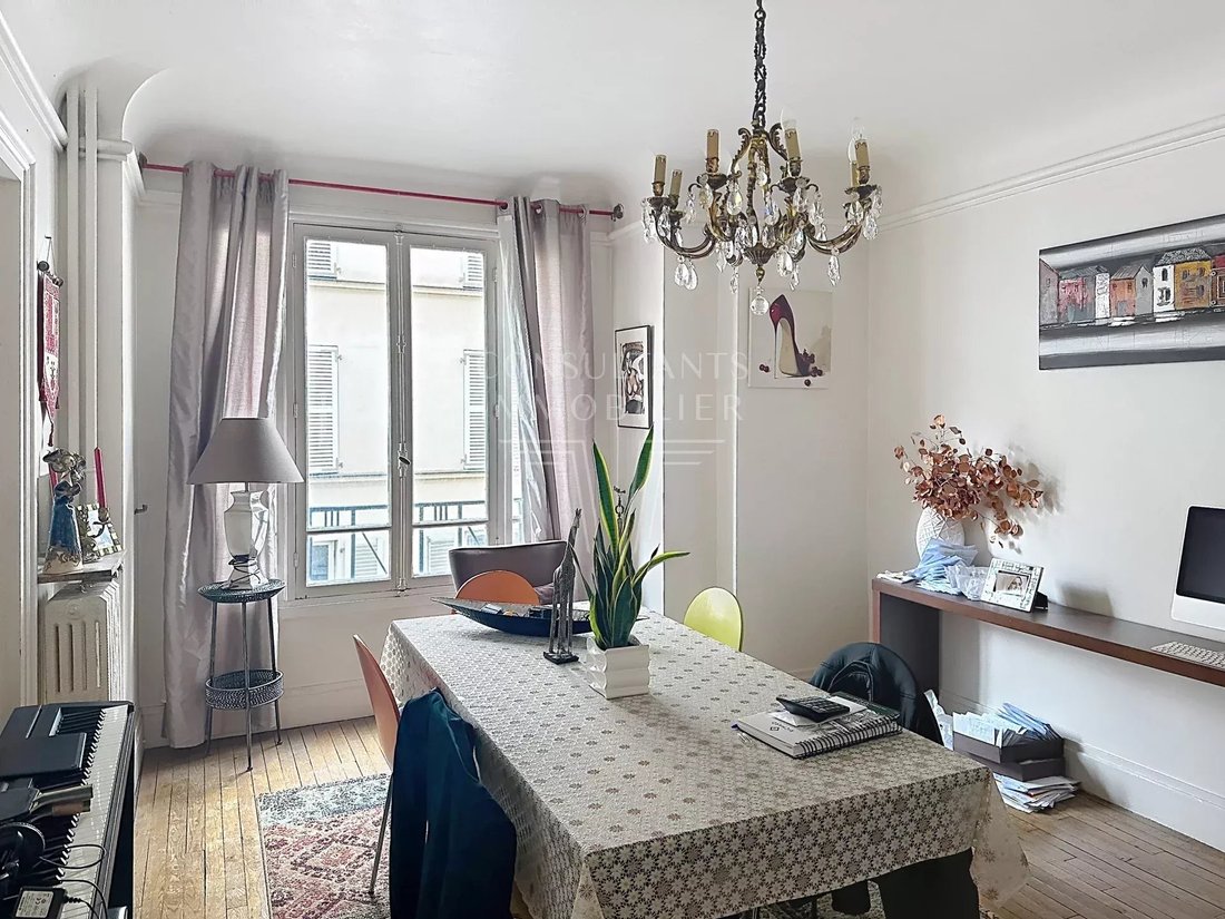 Apartment in Gros Caillou, Paris 7e Arrondissement, Paris 2 - 17927053