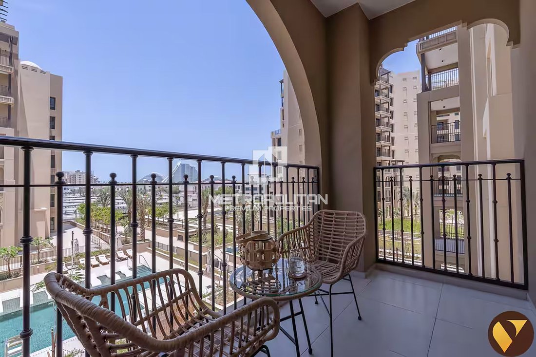 Apartment in Umm Suqeim, Dubai, United Arab Emirates 1 - 17926950