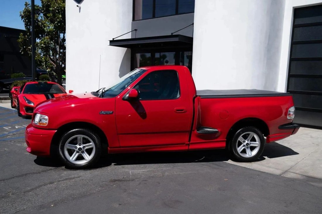 Pickup in Bloomington, CA, United States 5 - 17699031