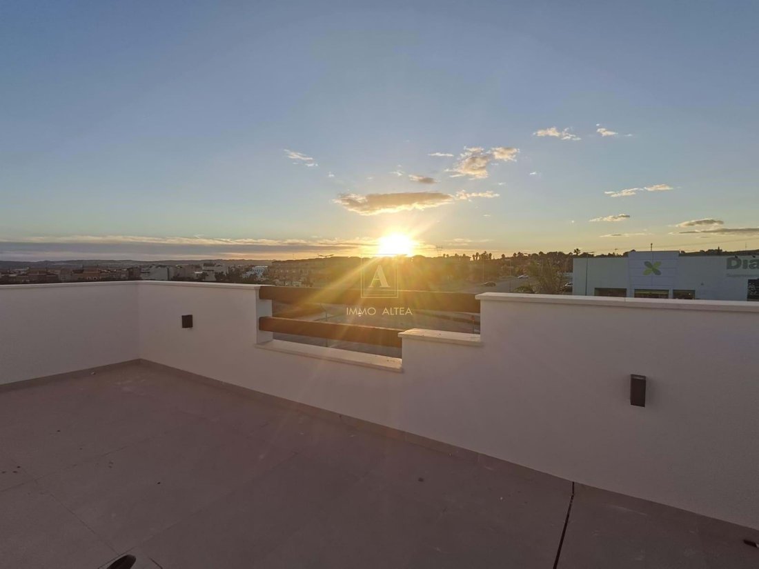 Villa in Los Montesinos, Valencian Community, Spain 2 - 17927710