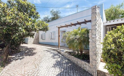 Villa in Santa Catarina da Fonte do Bispo, Algarve, Portugal 1