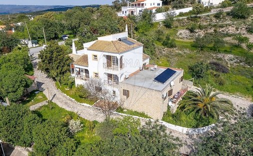 Villa in Loule (Sao Clemente), Algarve, Portugal 1