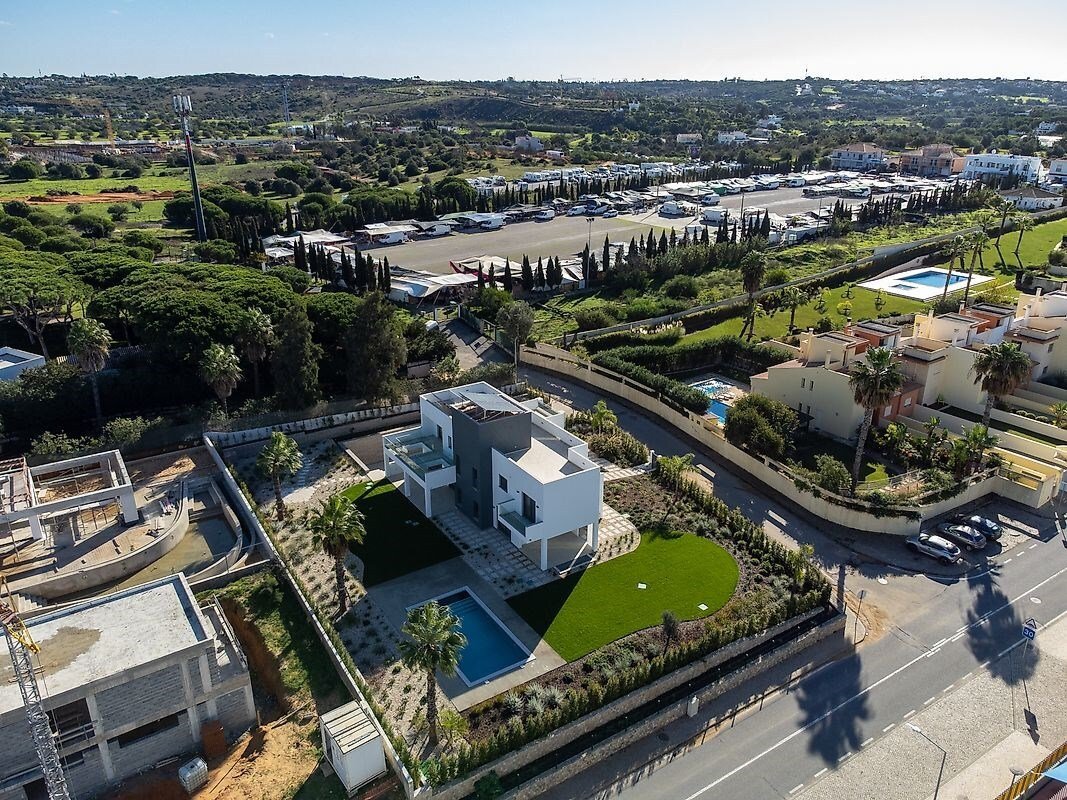 Villa in Quarteira, Algarve, Portugal 3 - 15086832