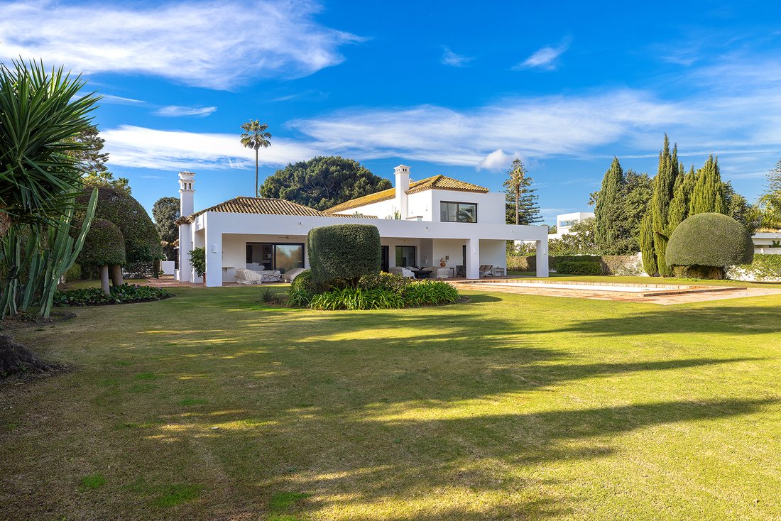Villa in Sotogrande, San Roque, Andalusia 2 - 17927892