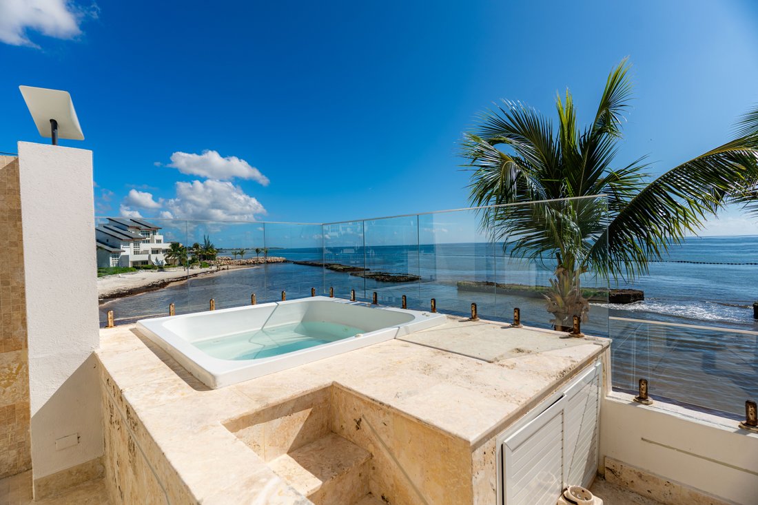 Condo in Juanillo, La Altagracia Province, Dominican Republic 1 - 17930866