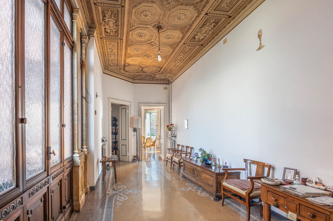 Apartment in Circonvallazione, Genoa, Liguria 5 - 17927939