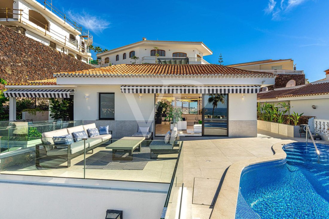 Villa in Costa Adeje, Adeje, Canary Islands 2 - 17927767