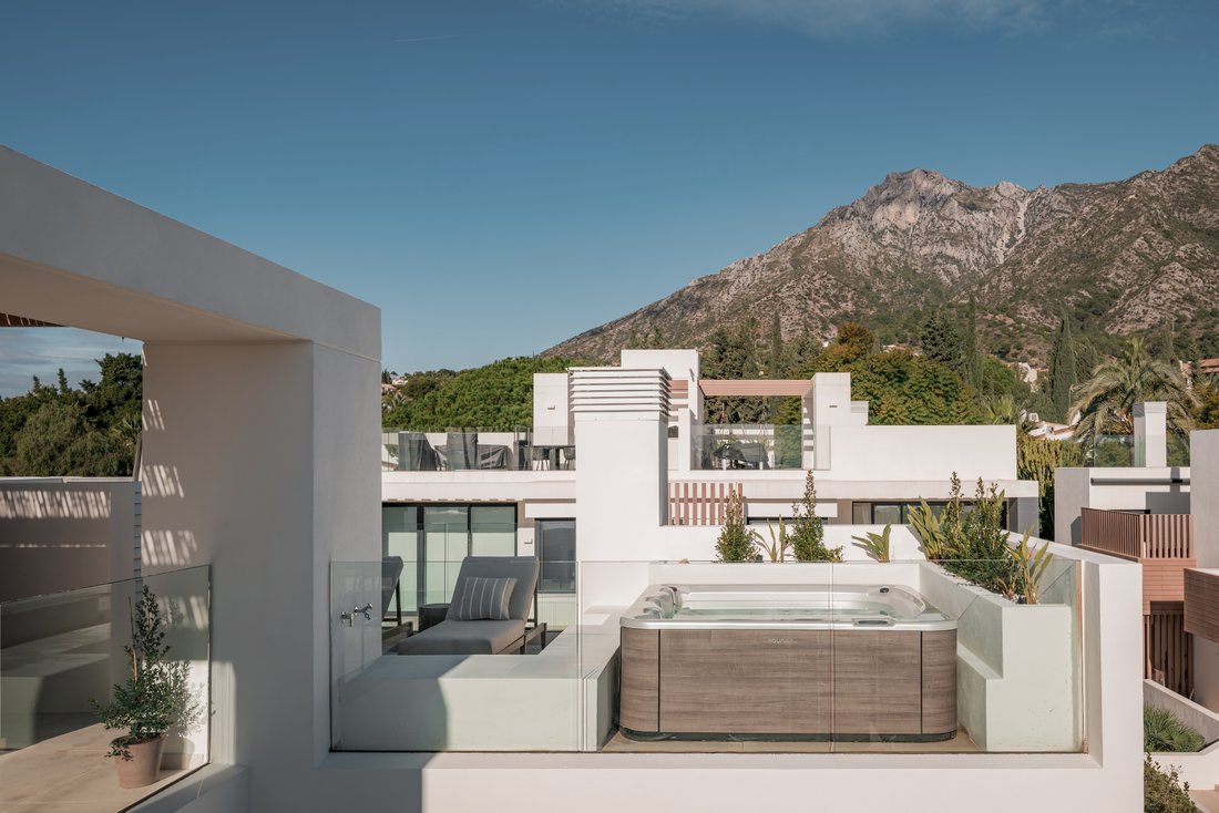 House in Sierra Blanca, Marbella, Spain 5 - 16971444