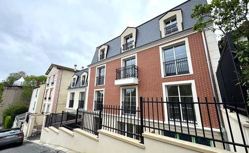 Apartment in Plateau Ouest, Suresnes, France 1