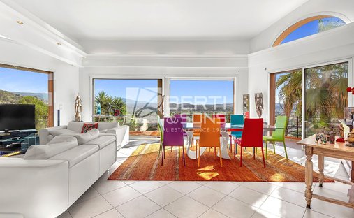 Casa en Mandelieu-la-Napoule, Provenza-Alpes-Costa Azul, Francia 1