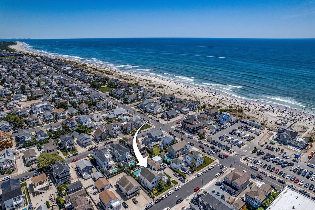 House in Stone Harbor, New Jersey, United States 3 - 17940406
