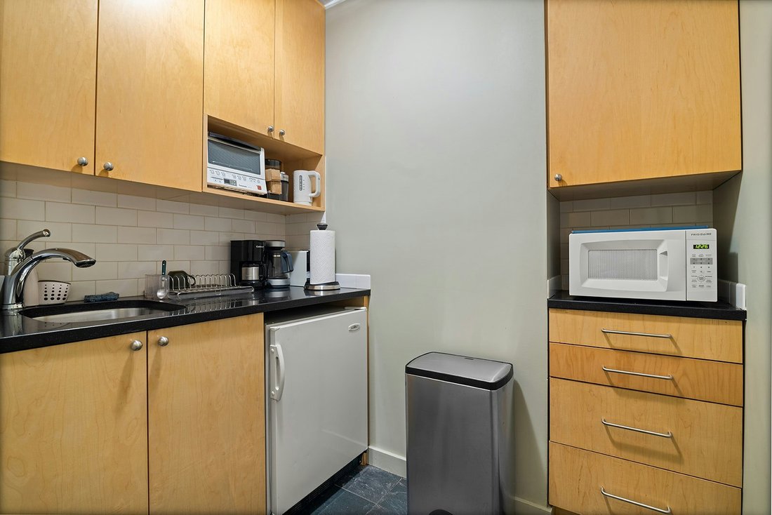 Co Op in New York, New York, United States 5 - 17063949