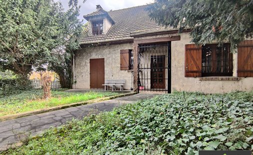 Maison à Puteaux, Île-de-France, France 1
