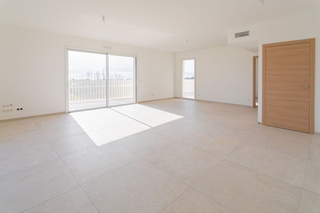 Apartment in Peripherie, Serignan, France 3 - 16467075