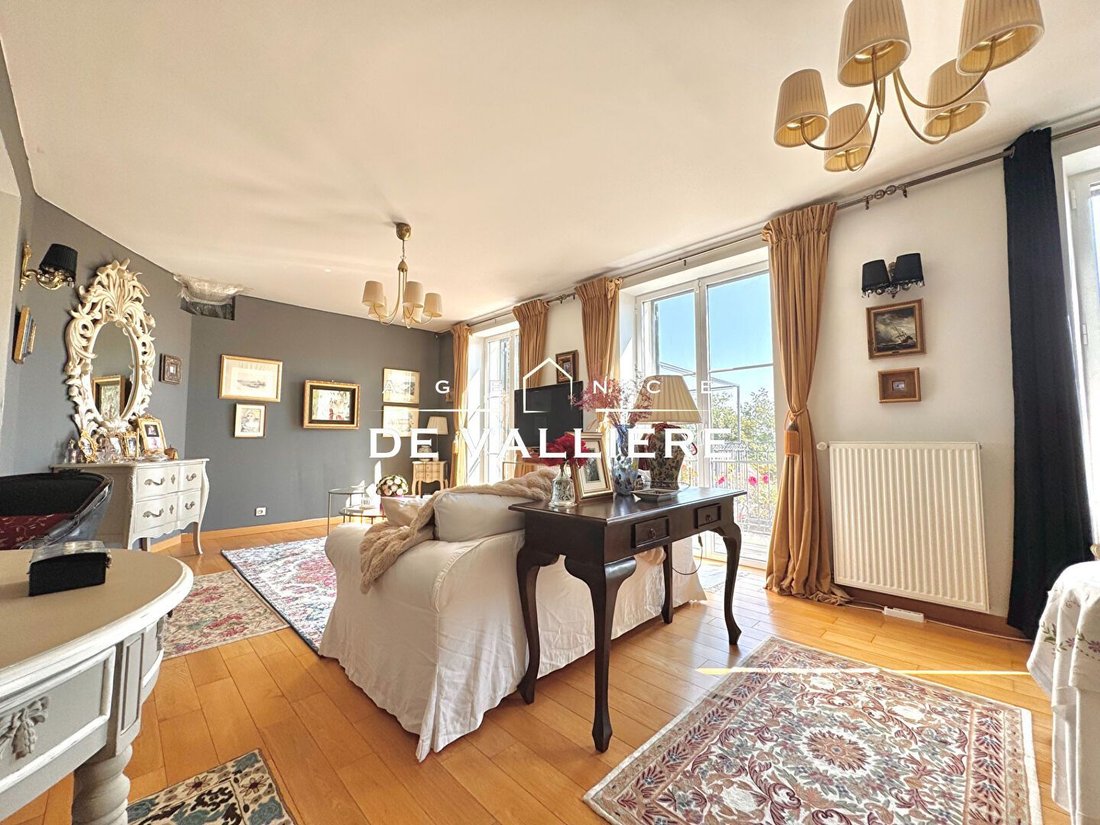 House in Plateau Ouest, Suresnes, France 2 - 16066904