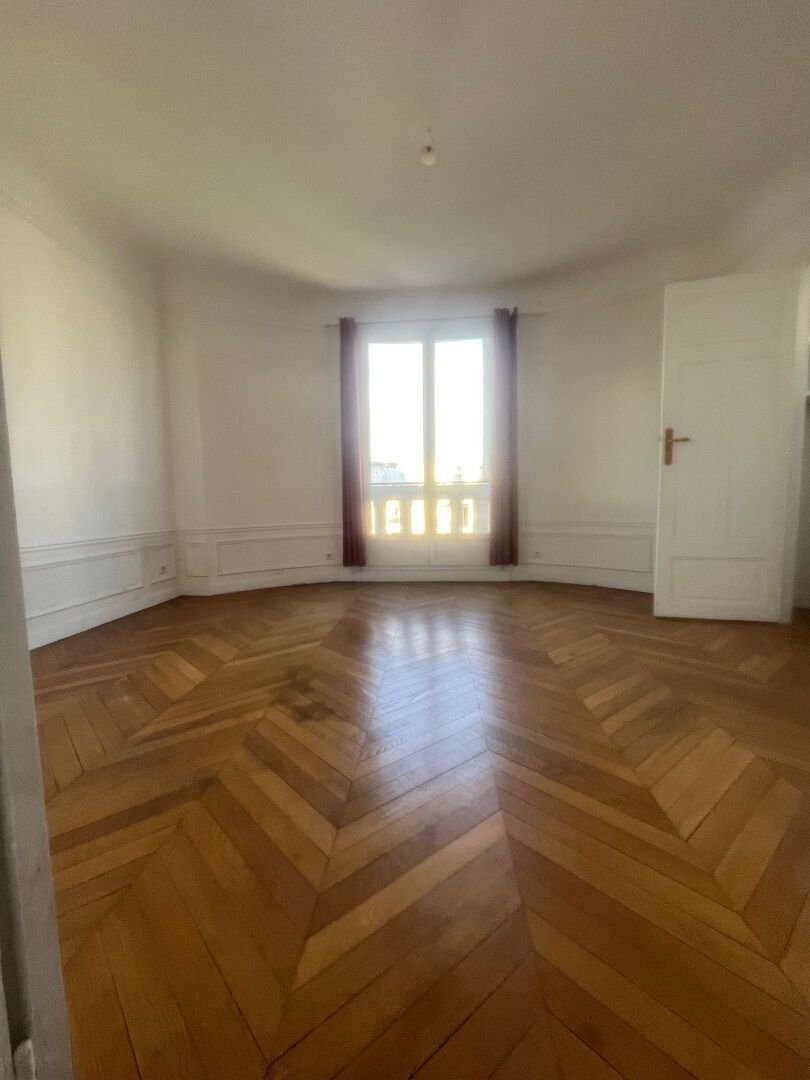Apartment in Palais Royal, Paris 1er Arrondissement, Paris 4 - 15834940