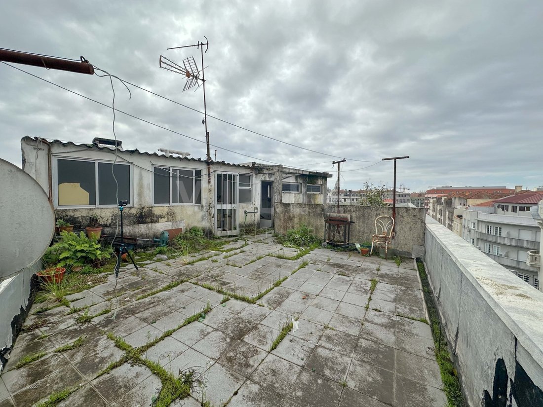 Apartment in Cedofeita, Santo Ildefonso, Se, Miragaia, Sao Nicolau e Vitoria, Porto District, Portugal 1 - 17879782