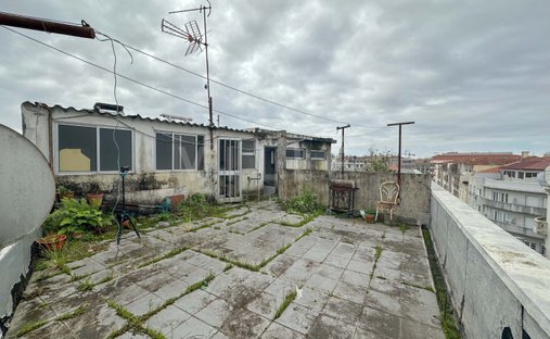 Apartment in Cedofeita, Santo Ildefonso, Se, Miragaia, Sao Nicolau e Vitoria, Porto District, Portugal 1