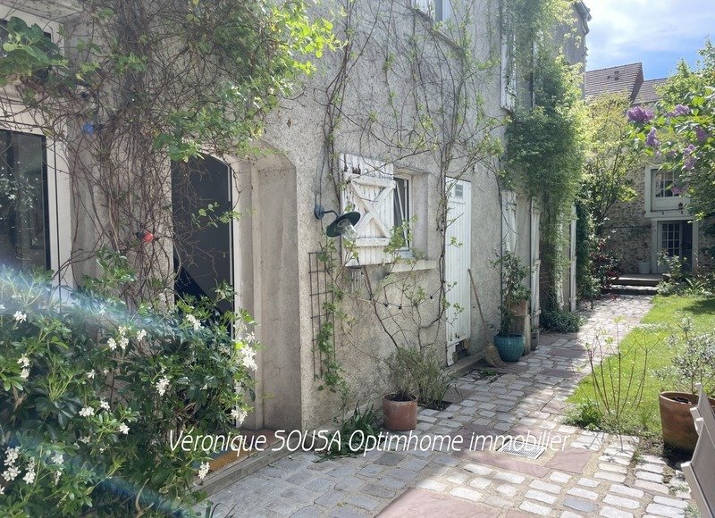 House in Sud, Chambourcy, France 2 - 17930326