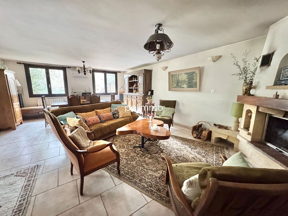 House in Grans, Provence-Alpes-Côte d'Azur, France 3 - 17043061