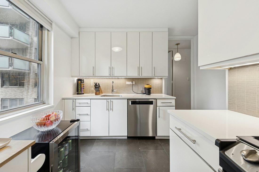 House in New York, New York, United States 4 - 17454428