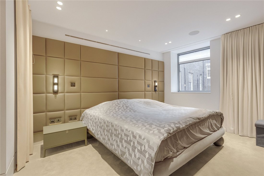 Apartment in Charing Cross, Westminster, England 4 - 17930275
