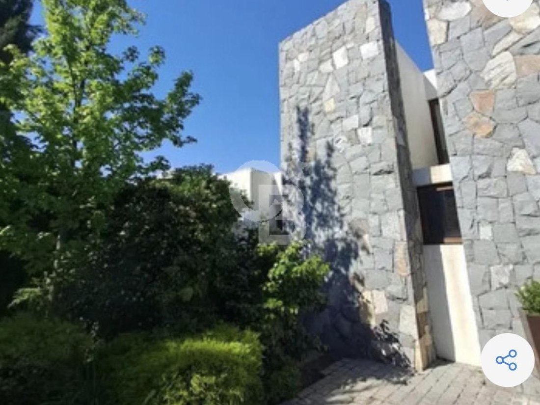 House in Lo Barnechea, Santiago Metropolitan Region, Chile 2 - 17932454