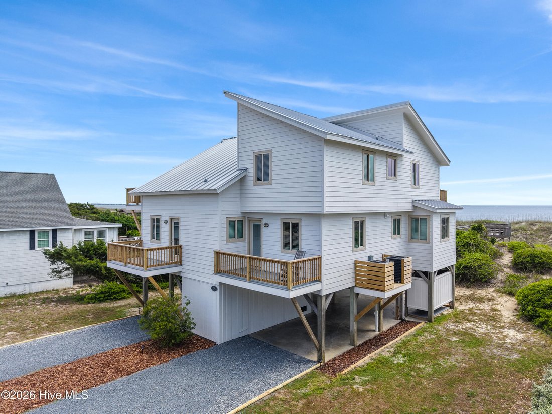 House in Oak Island, North Carolina, United States 2 - 17821428