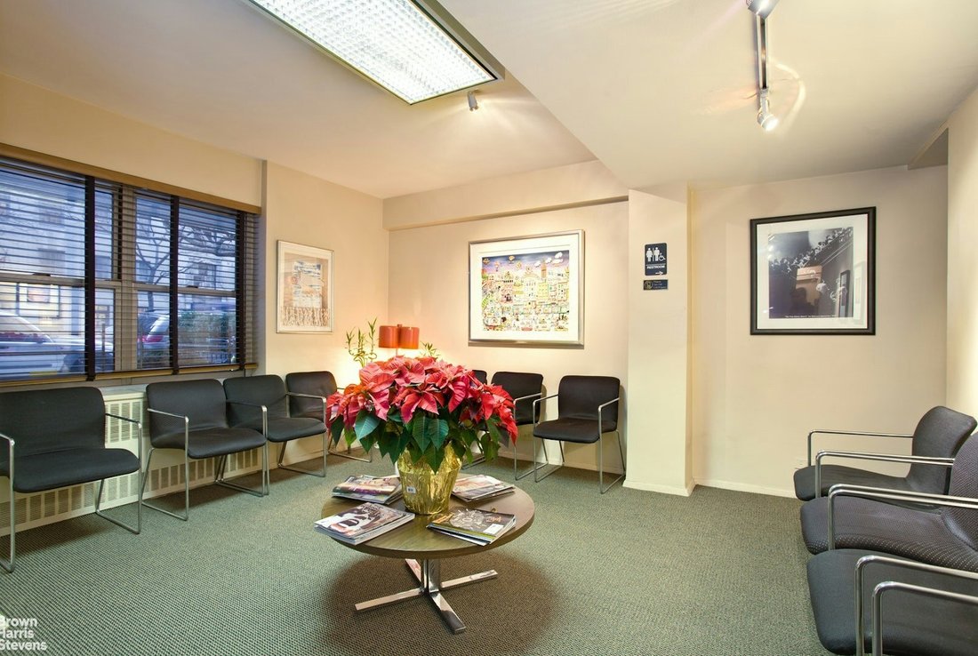 Co Op in New York, New York, United States 2 - 16748424