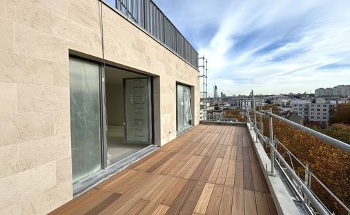 Apartment in Espaces Jeunes, Issy-les-Moulineaux, France 1