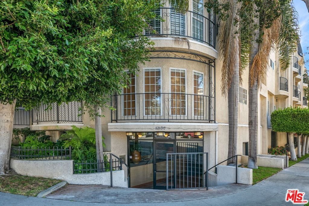 Condo in Los Angeles, California, United States 2 - 17424721