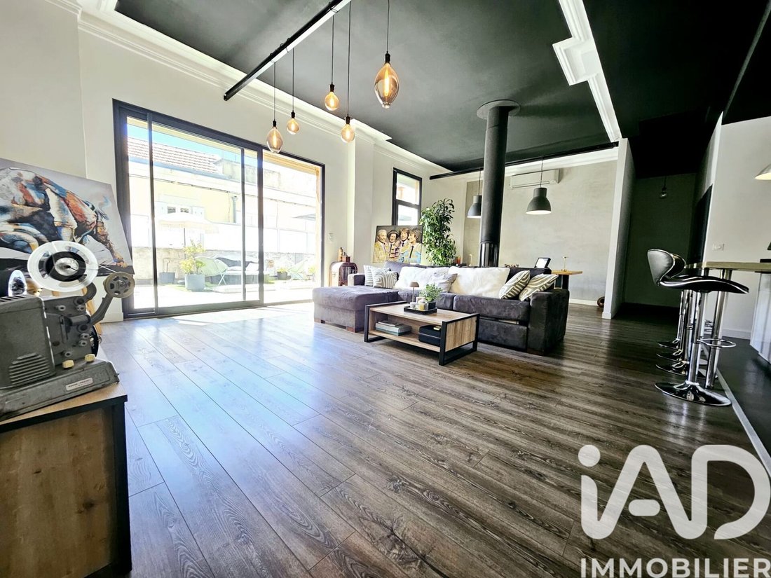 Apartment in Esplanade, Nimes, France 2 - 17943901