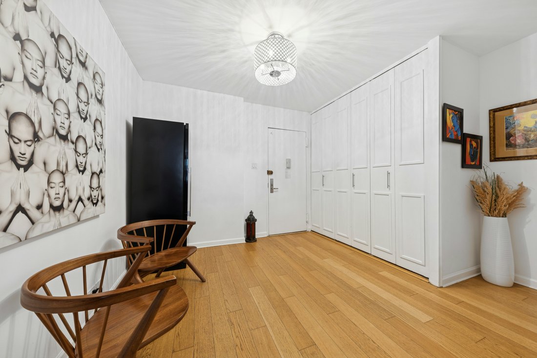 House in New York, New York, United States 2 - 17454428